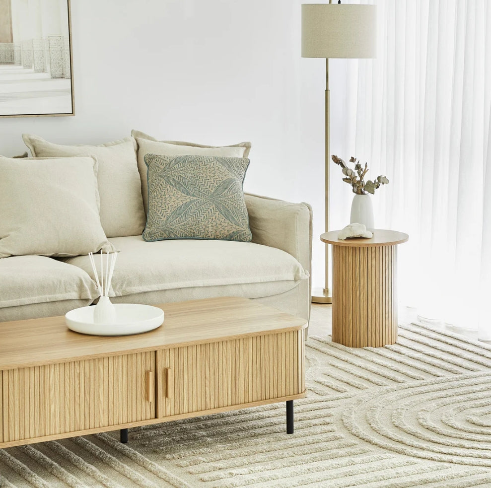 OAKY Fluted Side Table – Natural Oak Accent Table (Modern Japandi Style)