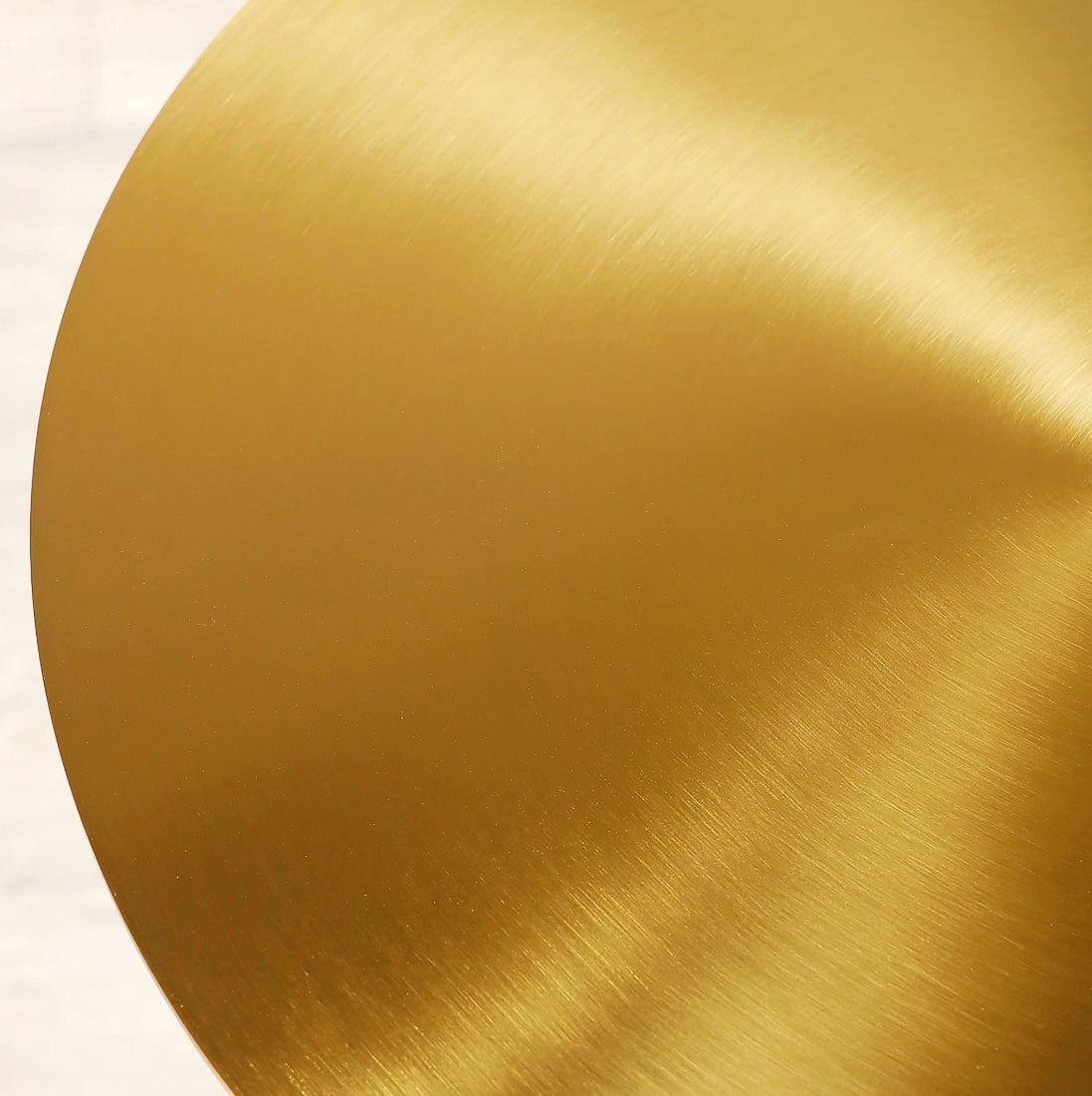 Vogue Side Table – Marble & Brushed Gold